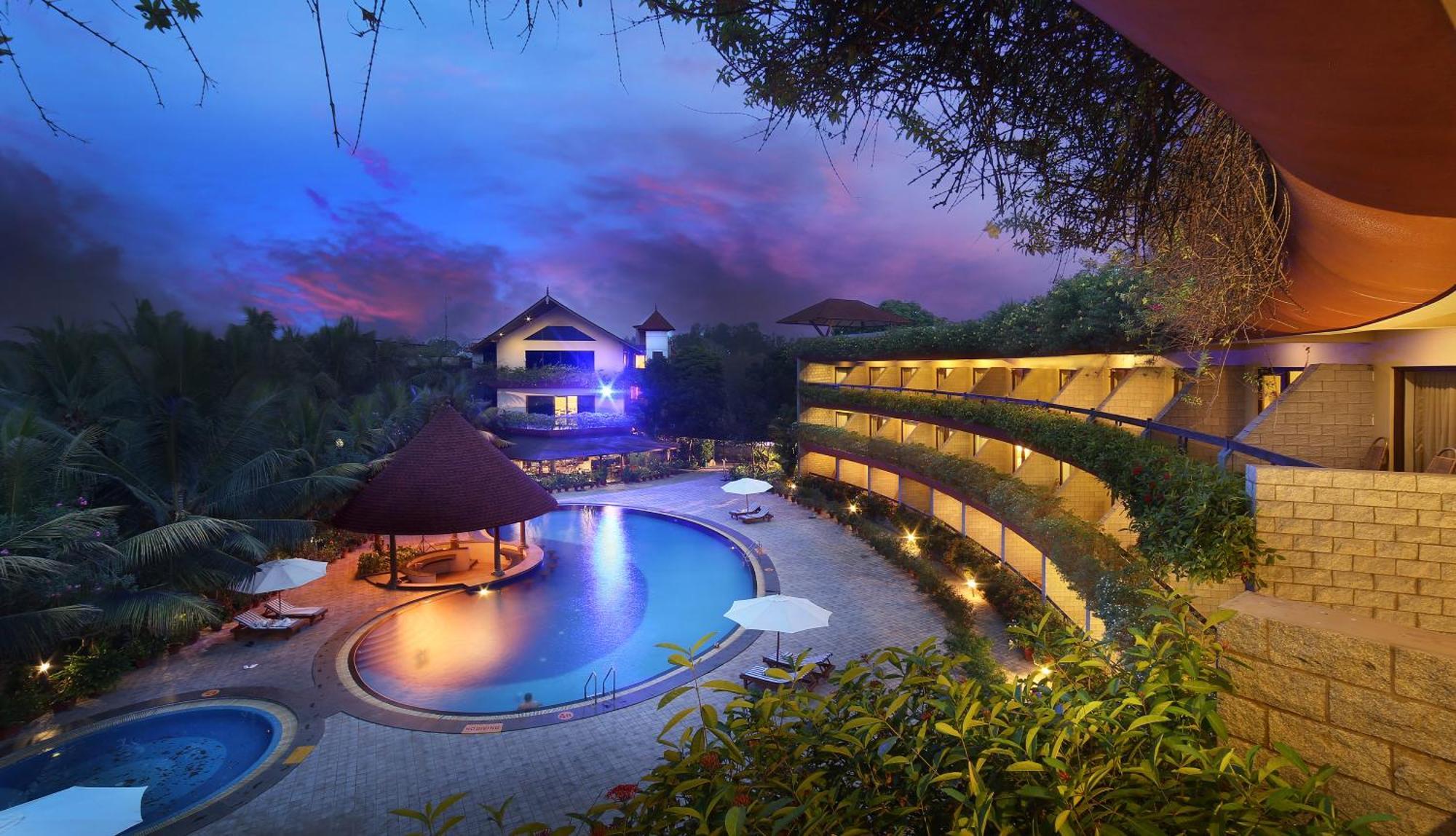 Uday Suites - The Airport Hotel Thiruvananthapuram Exteriör bild